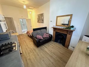 Photo 14- click for photo gallery